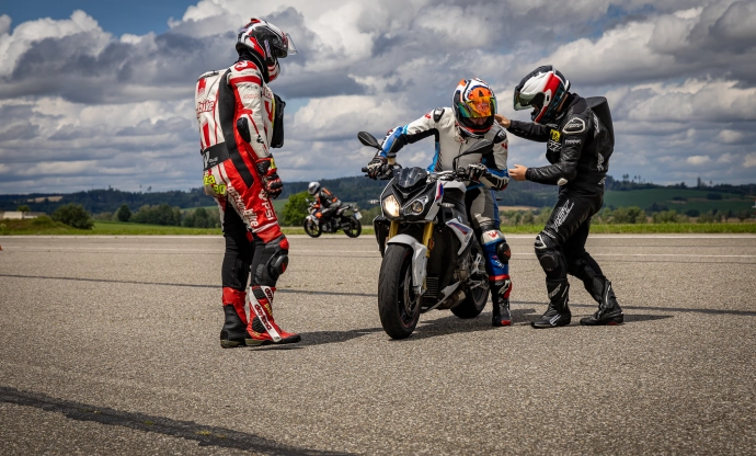 Galeri - focení moto kurz - 13